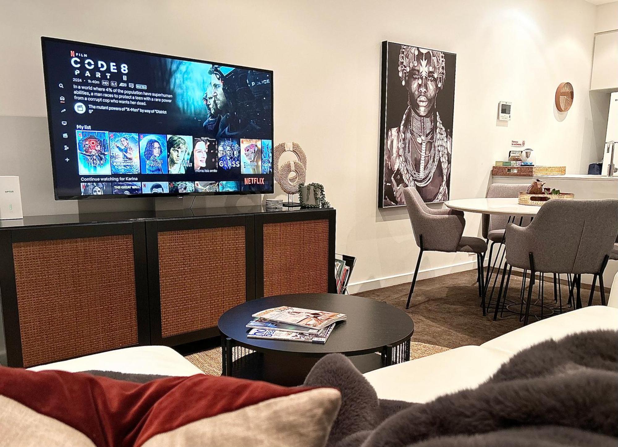 Lux 2Br Apt On Hindmarsh Sq-Pool-Gym-Sauna-Parking Adelaide Bagian luar foto