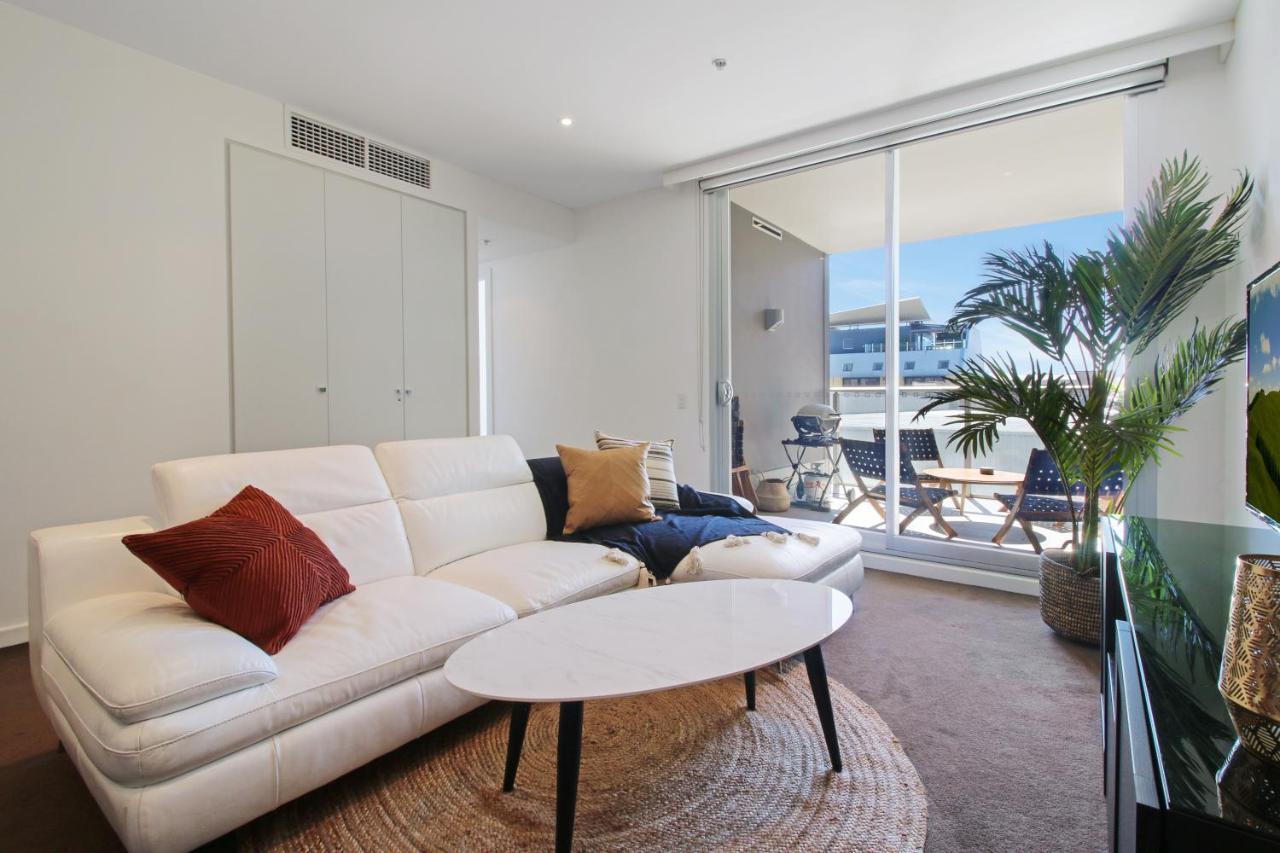Lux 2Br Apt On Hindmarsh Sq-Pool-Gym-Sauna-Parking Adelaide Bagian luar foto