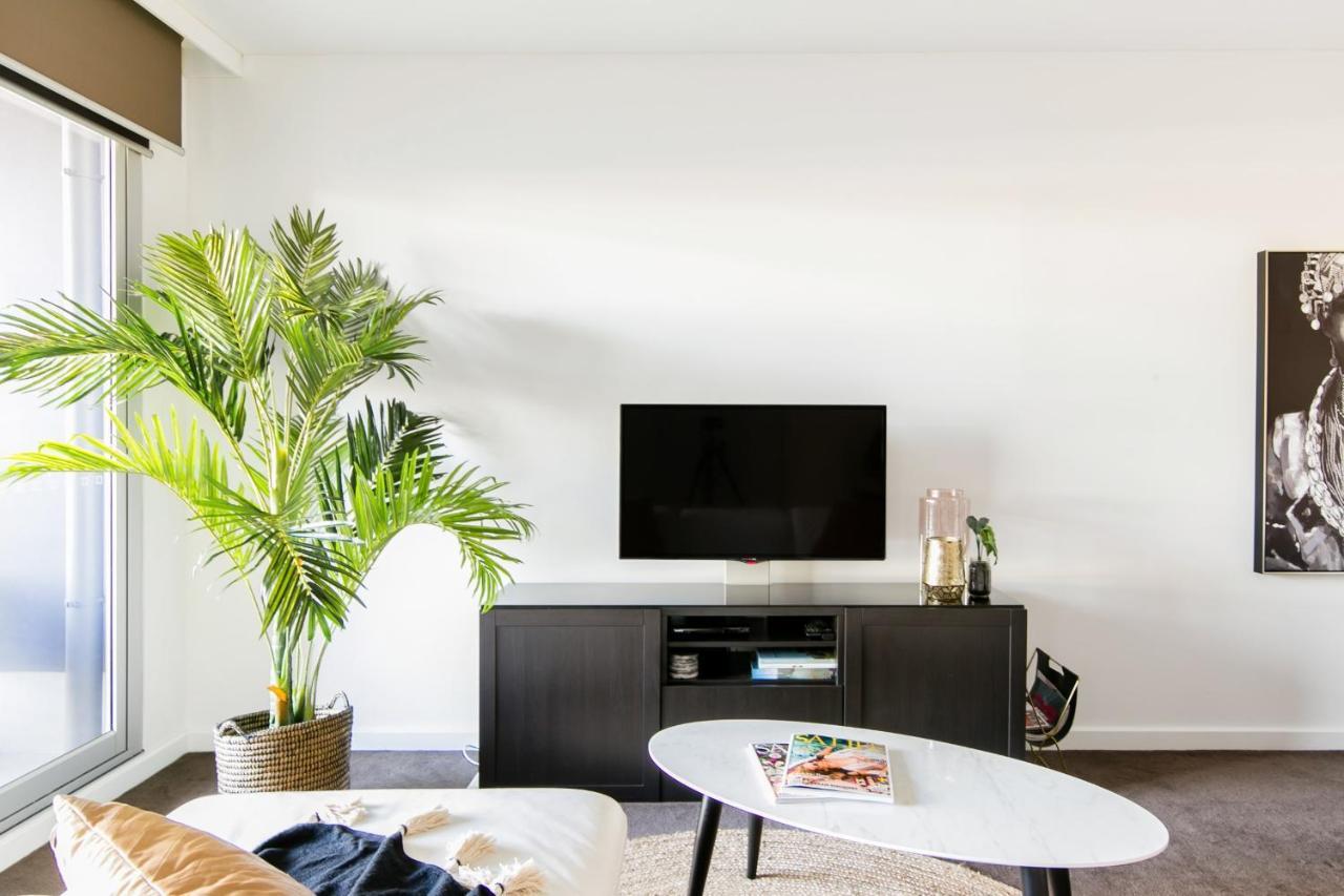 Lux 2Br Apt On Hindmarsh Sq-Pool-Gym-Sauna-Parking Adelaide Bagian luar foto