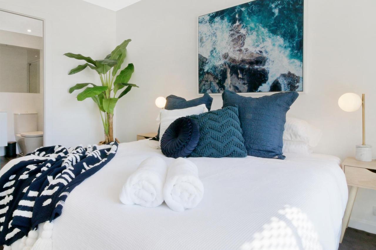 Lux 2Br Apt On Hindmarsh Sq-Pool-Gym-Sauna-Parking Adelaide Bagian luar foto
