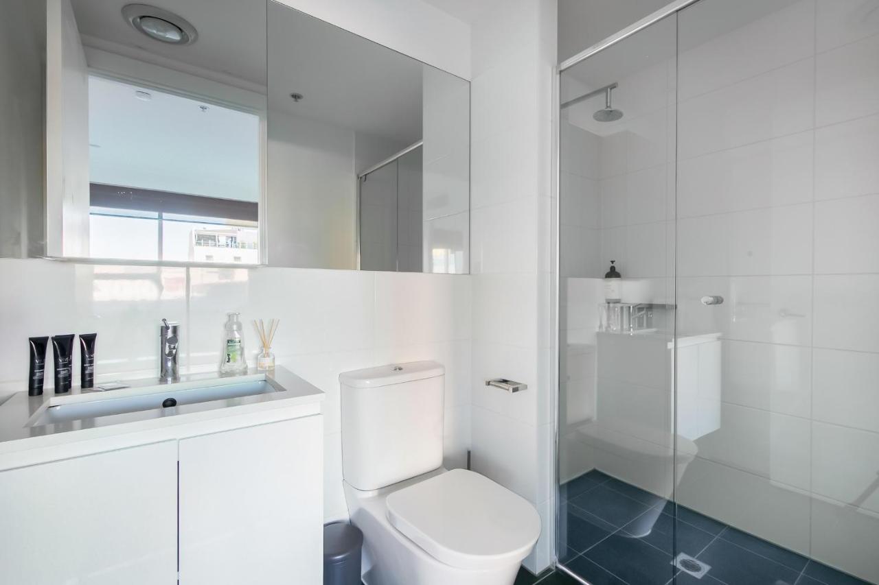 Lux 2Br Apt On Hindmarsh Sq-Pool-Gym-Sauna-Parking Adelaide Bagian luar foto